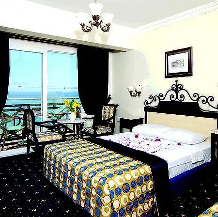 Club Cactus Paradise Hotel